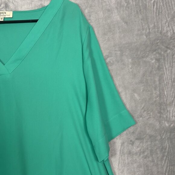 Papaya Weekend Green Lightweight Vneck Short Sleeved Blouse Top Size 18 - Picture 2 of 8